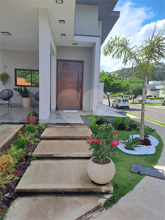 Casa à venda com 3 quartos, sendo 1 suíte, em Village Moutonnée, Salto, SP