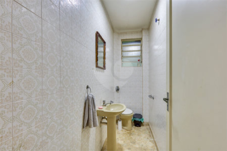 Sobrado à venda com 5 quartos, sendo 3 suítes, em Jardim Marajoara, São Paulo, SP