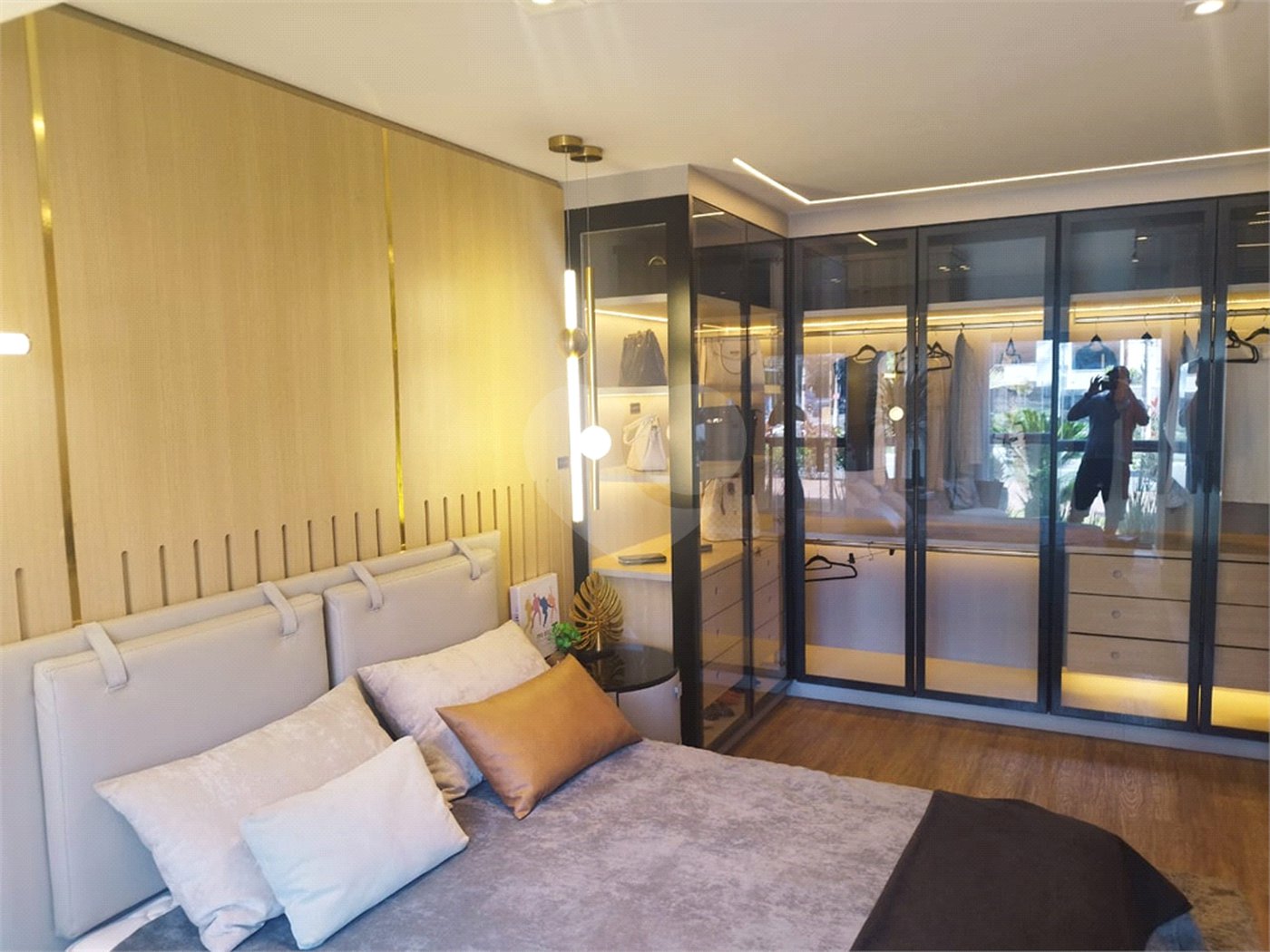 Apartamento à venda com 3 quartos, sendo 2 suítes, em Jardim das Acácias, São Paulo, SP