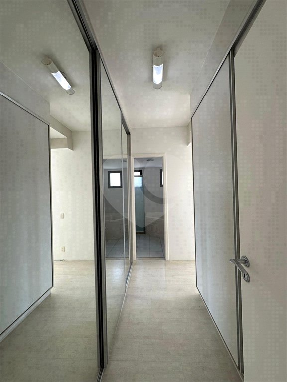 Apartamento à venda com 3 suítes em Vila Suzana, São Paulo, SP