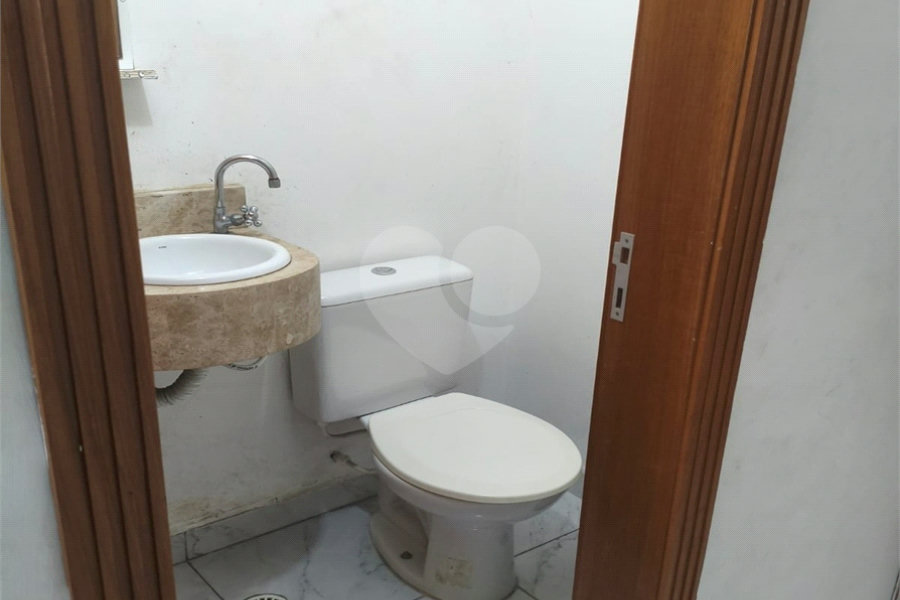 Sobrado à venda com 3 quartos, sendo 1 suíte, em Tremembé, São Paulo, SP