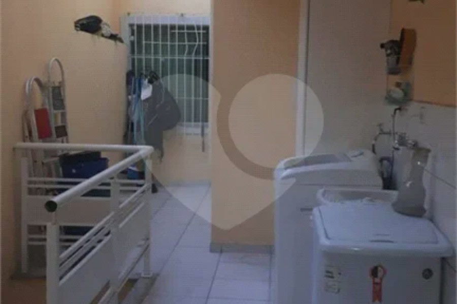 Sobrado à venda com 3 suítes em Imirim, São Paulo, SP