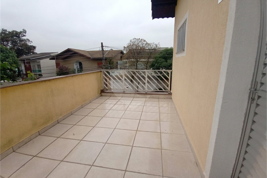 Sobrado à venda com 4 quartos, sendo 1 suíte, em Tremembé, São Paulo, SP
