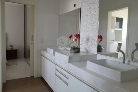 Casa à venda com 5 suítes no condomínio Ipe Velho, Vinhedo - SP