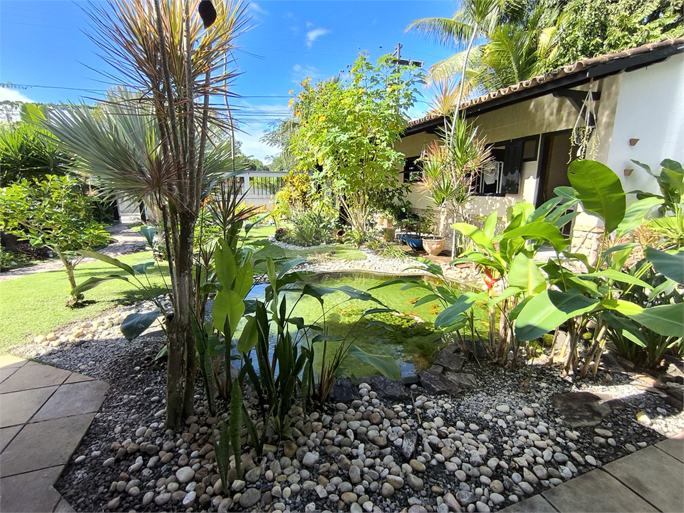 Casa à venda com 4 quartos, sendo 2 suítes, no Centro, Santa Cruz Cabrália, BA