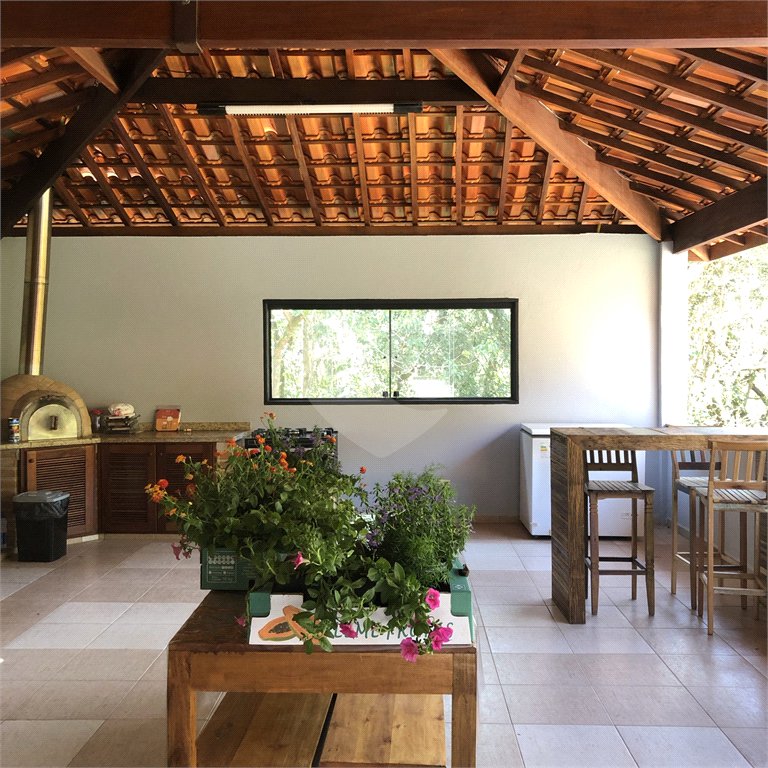 Chácara à venda com 6 quartos, sendo 2 suítes, em Jardim Brogotá, Atibaia, SP