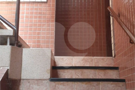 Sobrado à venda com 11 quartos em Vila Firmiano Pinto, São Paulo, SP