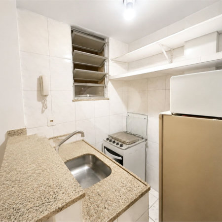Kitnet à venda com 1 quarto em Catete, Rio de Janeiro, RJ