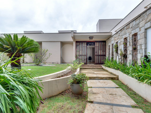 Casa de Vila à venda com 4 suítes em Chácara Flora, São Paulo, SP