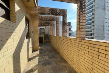 Cobertura com 4 dormitórios à venda, 495 m² por R$ 5.000.000,00 - Gonzaga - Santos/SP