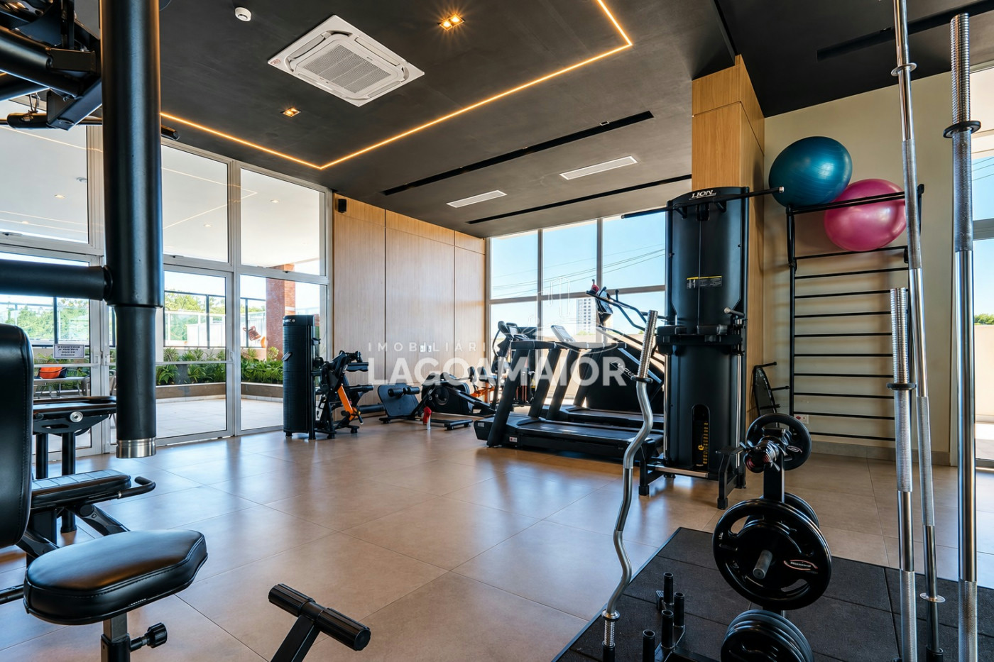 Apartamento à venda com 3 quartos, sendo 3 suítes, no condomínio Duetto Iguatemi Residencial, Três Lagoas - MS