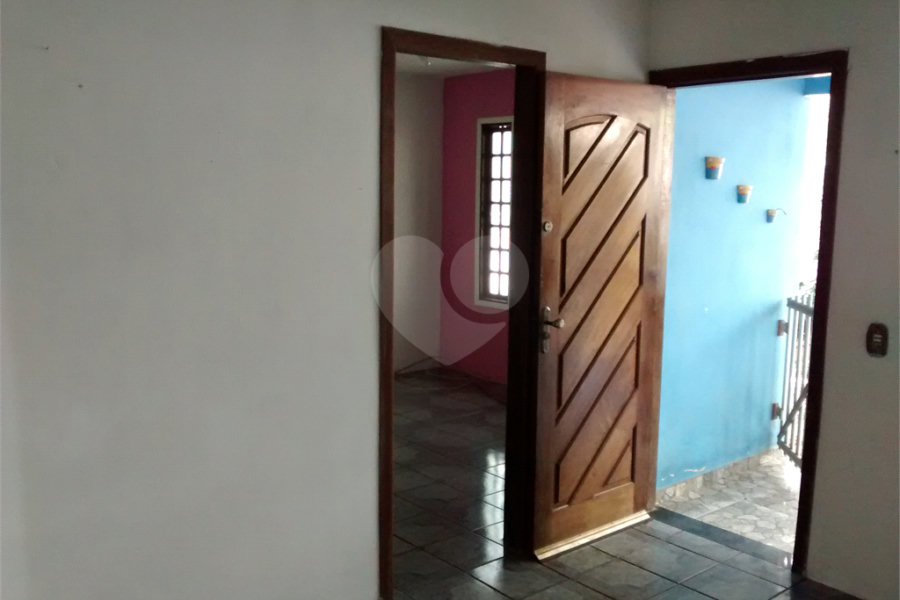 Casa à venda com 4 quartos em Capoavinha, Mairiporã, SP