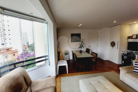 Apartamento à venda com 3 quartos, sendo 1 suíte, em Alto da Lapa, São Paulo, SP