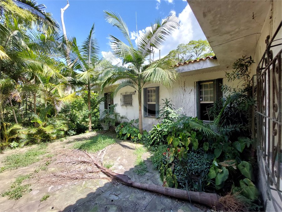 Casa à venda com 5 quartos, sendo 1 suíte, em Eldorado, São Paulo, SP