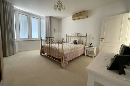 Casa à venda com 6 quartos, sendo 5 suítes, no condomínio City Castelo, Itu - SP