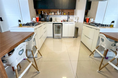 Apartamento à venda com 3 quartos, sendo 1 suíte, no Centro, São Bernardo do Campo, SP