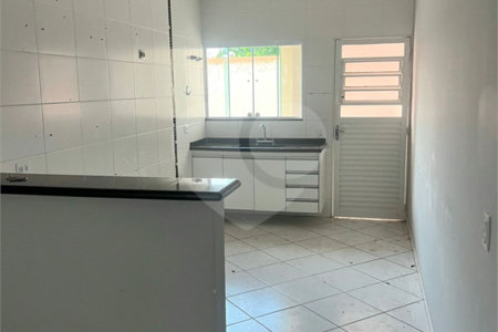 Casa à venda com 3 quartos, sendo 1 suíte, em Jardim Santa Bárbara, Atibaia, SP