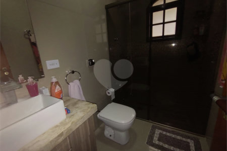 Sobrado à venda com 4 quartos, sendo 2 suítes, em Pedreira, São Paulo, SP