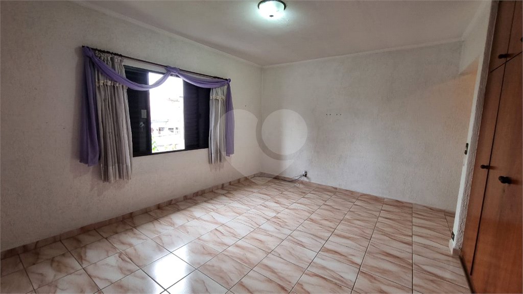 Sobrado à venda com 4 quartos em Vila Dom Pedro II, São Paulo, SP