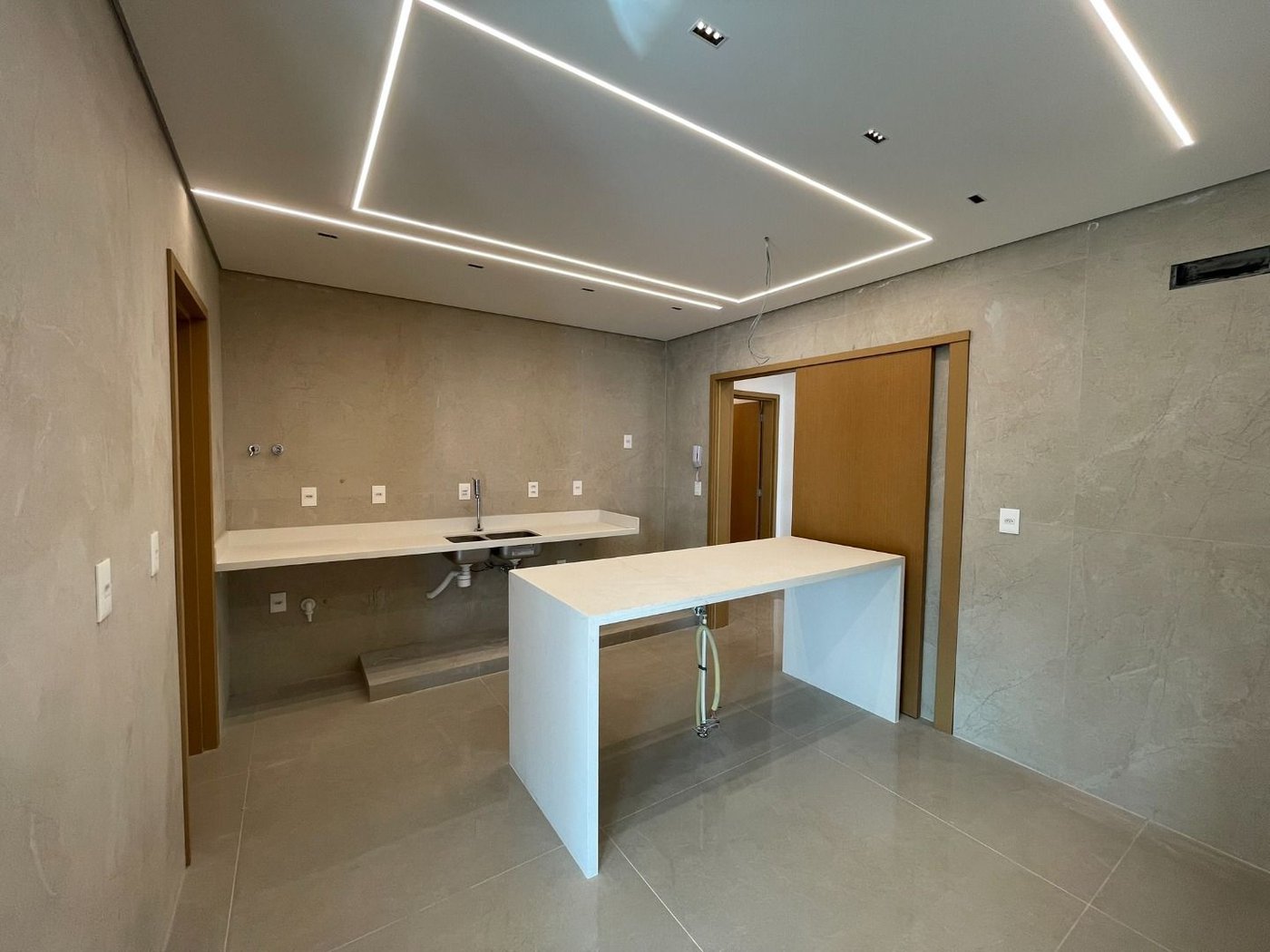 Cobertura com 3 dormitórios à venda, 238 m² por R$ 5.500.000,00 - Embaré - Santos/SP