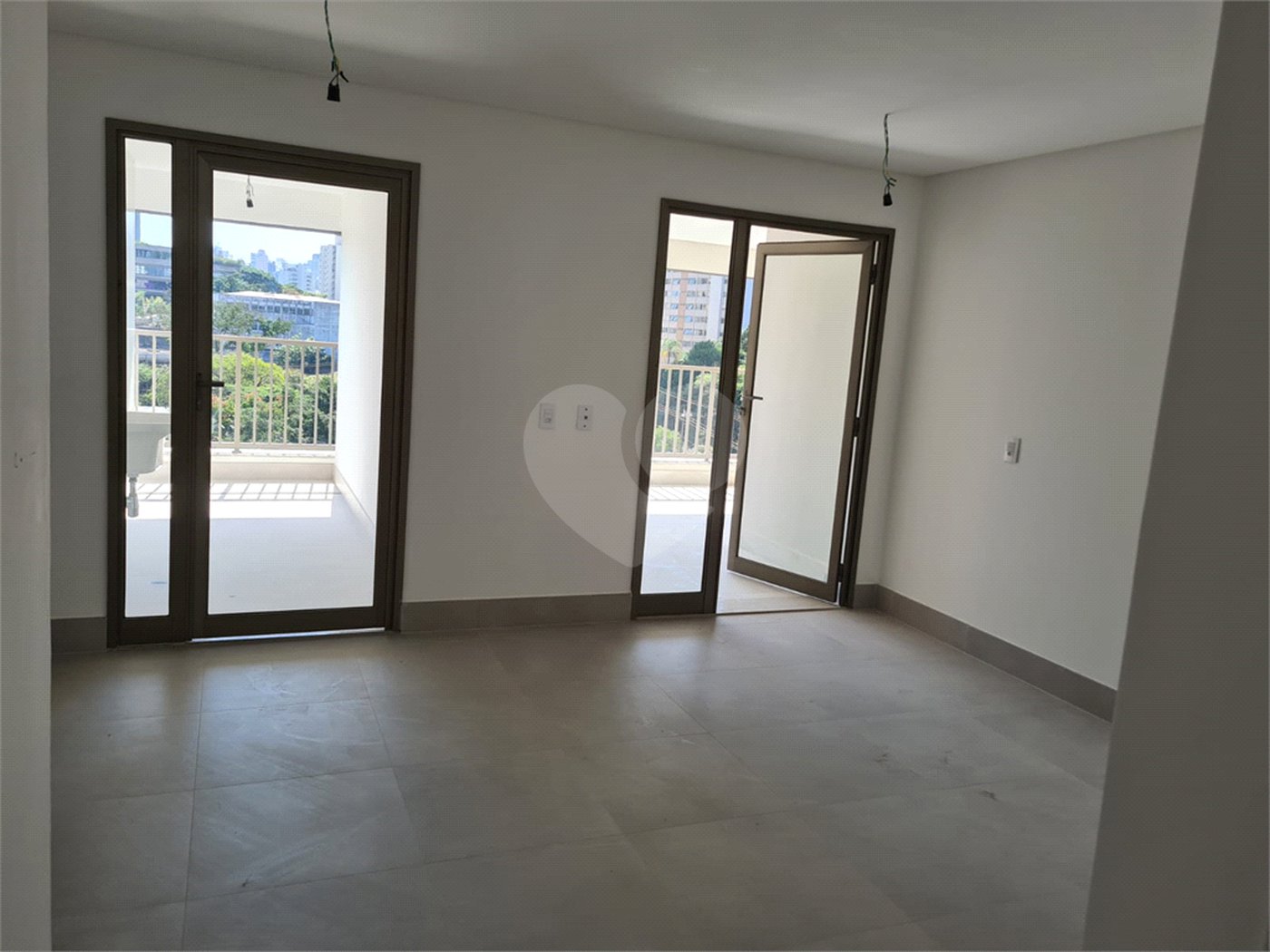 Apartamento à venda com 3 suítes em Vila Clementino, São Paulo, SP