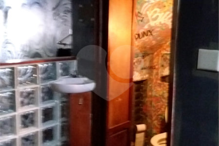 Sobrado à venda com 3 quartos em Moema, São Paulo, SP