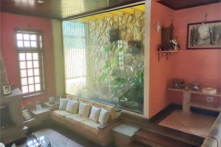 Casa à venda com 5 suítes no condomínio Estância Marambaia, Vinhedo - SP