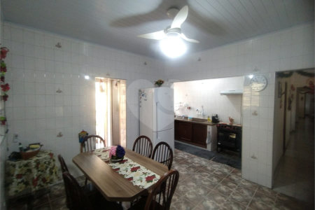 Casa à venda com 4 quartos em Chora Menino, São Paulo, SP