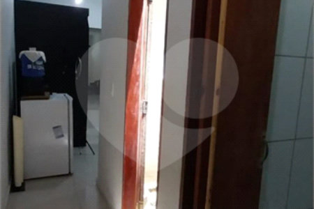 Sobrado à venda com 3 quartos, sendo 1 suíte,  em Jardim Regis, São Paulo, SP