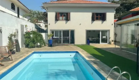 Sobrado à venda com 4 quartos, sendo 2 suítes,  em Lapa, São Paulo, SP
