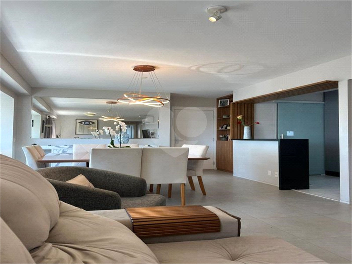 Apartamento à venda com 3 suítes em Jardim Caboré, São Paulo, SP