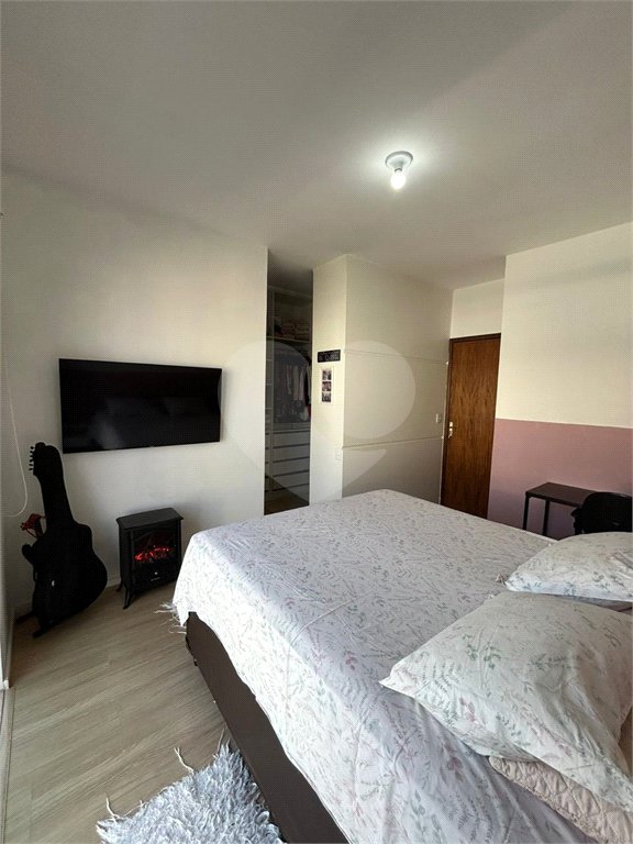Sobrado à venda com 3 quartos, sendo 1 suíte,  em Villa Di Cesar, Mogi das Cruzes, SP