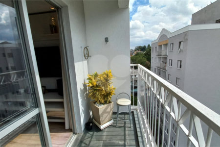 Apartamento à venda com 3 quartos, sendo 1 suíte, em Jardim Luísa, São Paulo, SP