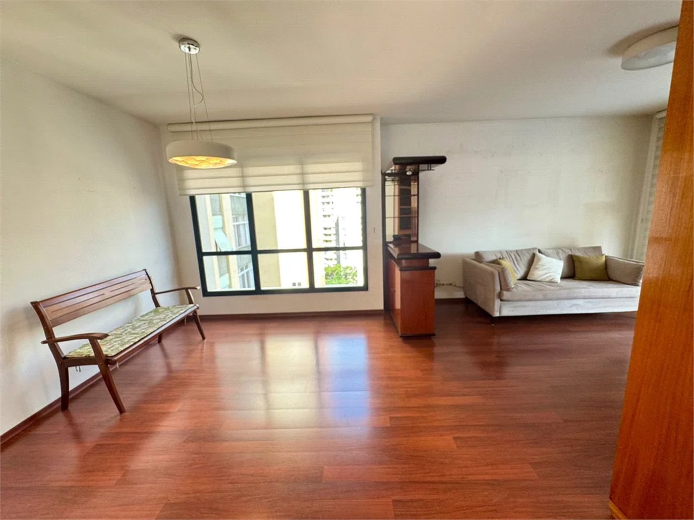 Apartamento à venda com 4 quartos, sendo 2 suítes, em Pinheiros, São Paulo, SP
