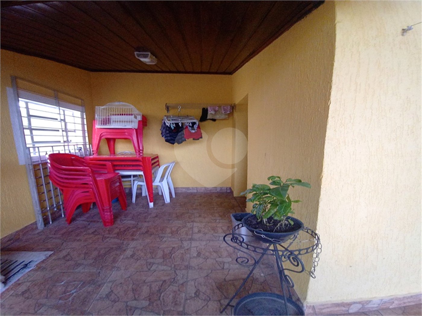 Sobrado à venda com 4 quartos, sendo 1 suíte, em Tremembé, São Paulo, SP