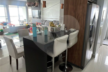 Apartamento à venda com 2 suítes em Parque Reboucas, São Paulo, SP