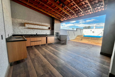 Casa à venda com 3 quartos, sendo 1 suíte, em Portal dos Pinheiros Ii, Itapetininga, SP