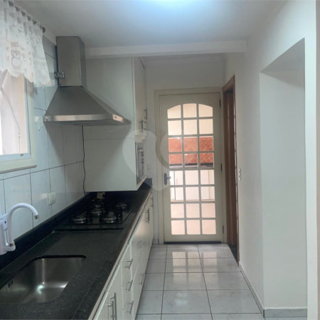 Casa à venda com 3 quartos, sendo 1 suíte,  no condomínio Vilagio Viccino, São Paulo - SP