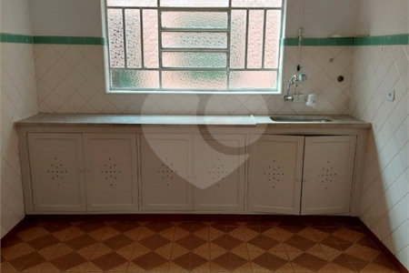 Sobrado à venda com 3 quartos em Vila Gumercindo, São Paulo, SP