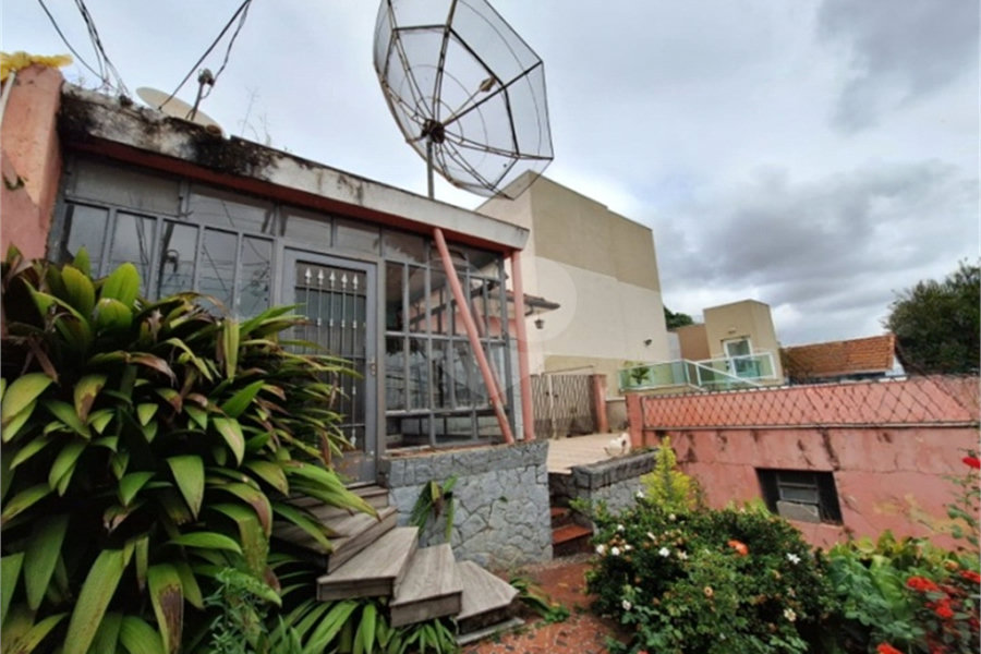 Casa Térrea à venda com 5 quartos, sendo 3 suítes,  em Vila Mazzei, São Paulo, SP
