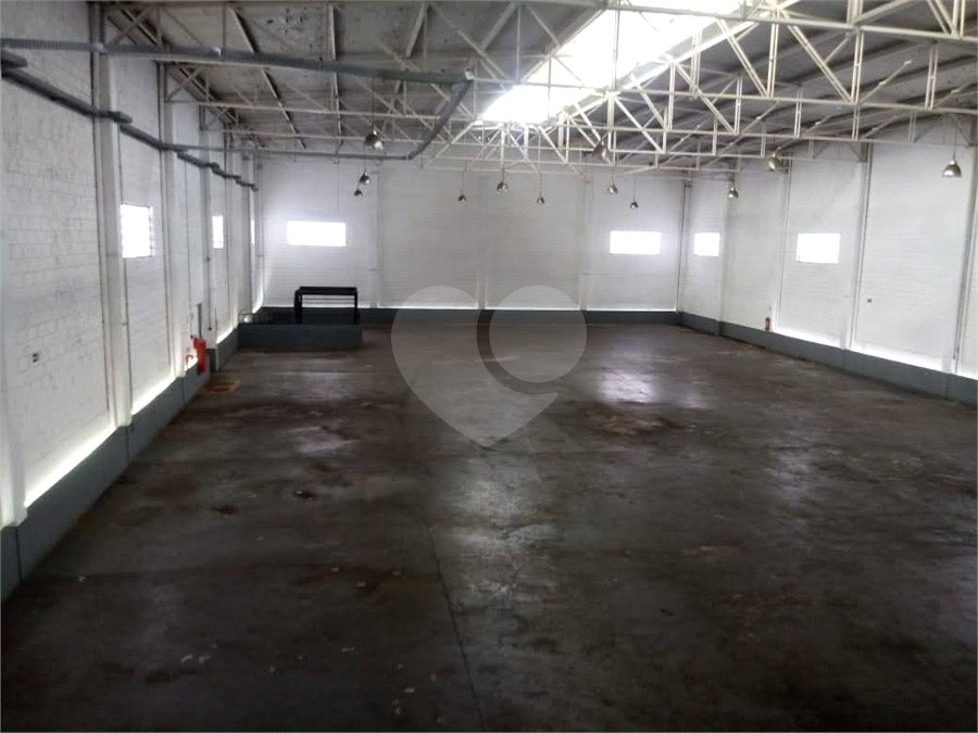 Galpão Industrial / Distrito Industrial Nova Era / Terreno: 1.831,80 m²