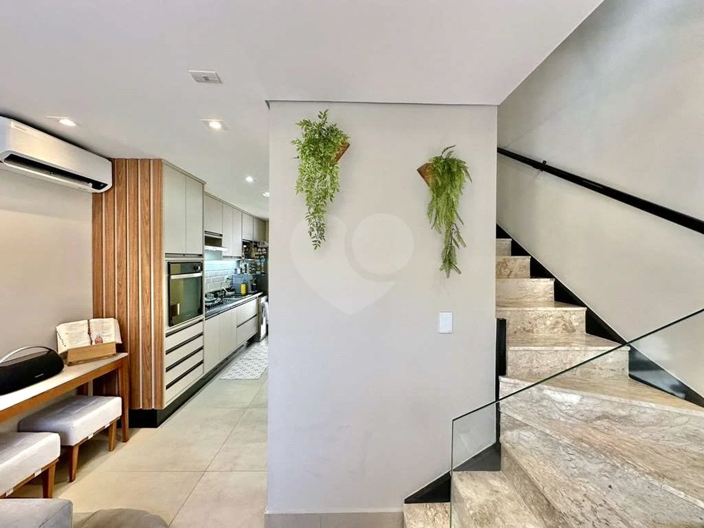 Triplex 2 sts + escritório (3ª suíte - reversível)