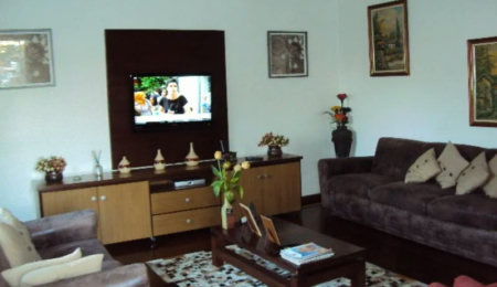 Sobrado à venda 400m² com 4 quartos, sendo 2 suítes, 6 vagas  no Jardim Peri Peri próximo metrô Vila Sônia
