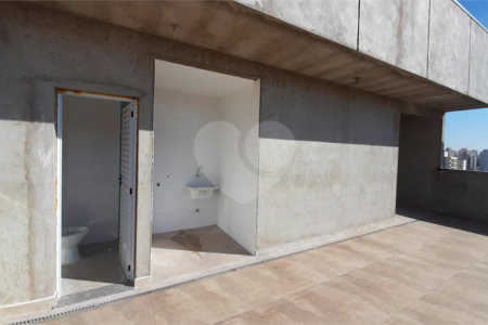 Casa à venda com 2 quartos no condomínio Residencial Luta, São Paulo - SP