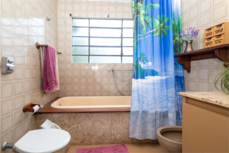 Casa à venda com 3 quartos, sendo 1 suíte, em Alto da Boa Vista, São Paulo, SP
