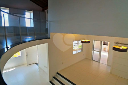 Casa à venda com 3 suítes no condomínio Terras de São Francisco, Vinhedo - SP