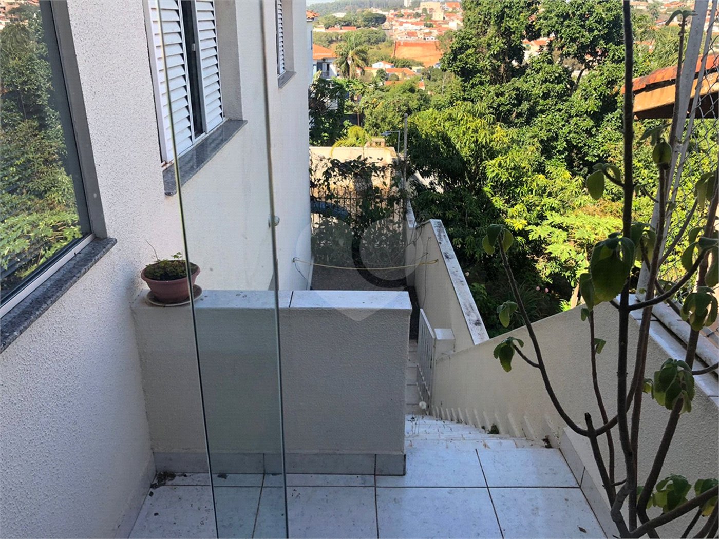 Casa à venda com 4 quartos, sendo 1 suíte,  em Vila Maria, Itapetininga, SP