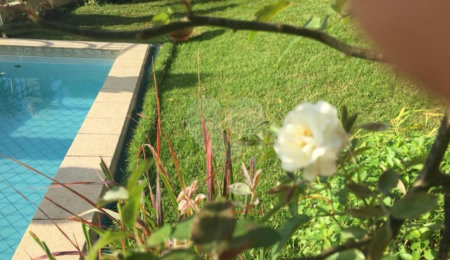 Casa à venda com 5 quartos, sendo 4 suítes, no condomínio Jardim Vitória Régia, São Paulo - SP