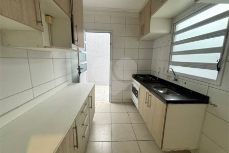 Casa de Vila à venda com 2 quartos, sendo 1 suíte, em Conjunto Residencial Jardim Villagio Torino, Sorocaba, SP