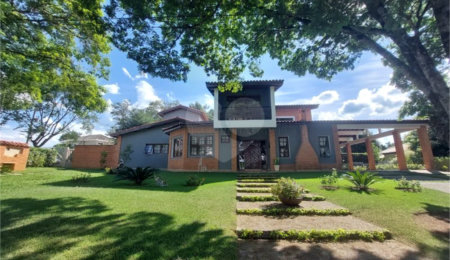 Casa à venda com 4 quartos, sendo 2 suítes,  no condomínio Vivendas do Lago, Sorocaba - SP